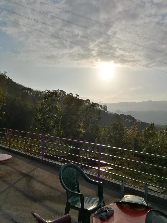 台東民宿 關山桃花心木民宿農場 Kuangsan Kültér fotó