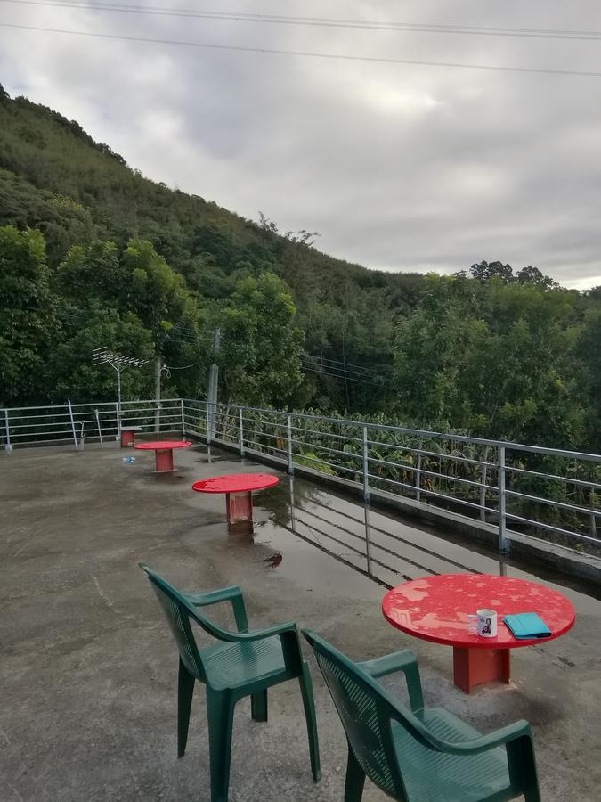台東民宿 關山桃花心木民宿農場 Kuangsan Kültér fotó